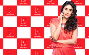 Kareena Kapoor Mobile Brand Photoshoot Wallpaper