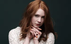 Karen Gillan Looks Stunning In A Black Dress. Wallpaper