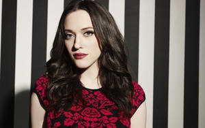 Kat Dennings As Max Black 2 Broke Girls Season 3 Wallpaper