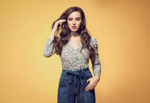 Katherine Langford Fashion Outfit Wallpaper