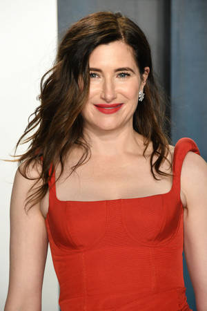 Kathryn Hahn In The Knives Out 2 Cast Wallpaper