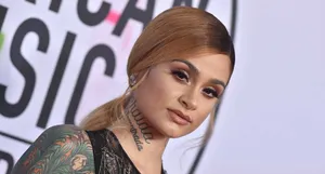 Kehlani Takes The Stage At Her Recent Concert Wallpaper