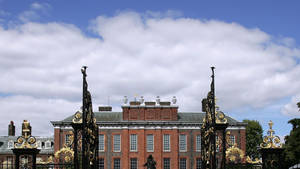 Kensington Palace And Cloudy Sky Wallpaper