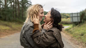 Killing Eve Intimate Moment Wallpaper