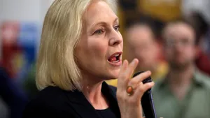 Kirsten Gillibrand Speaking Gesturing Hand Wallpaper
