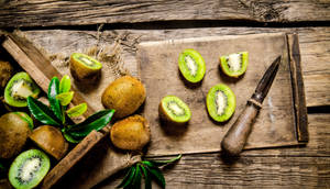 Kiwi Cutting Board Wallpaper