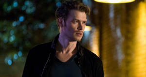 Klaus Mikaelson Wearing Black Jacket Wallpaper