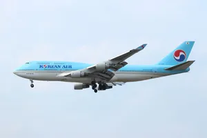 Korean Air Passenger Aircraft Flying Wallpaper