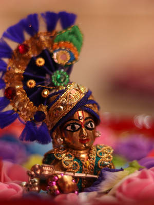 Krishna Phone Gold Figurine Wallpaper