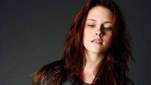 Kristen Stewart Looking Down Wallpaper