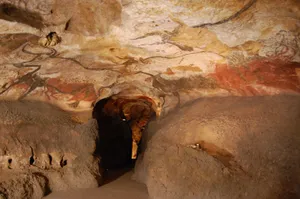 Lascaux Caves Wallpaper