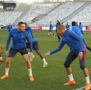 Layvin Kurzawa High Five Wallpaper