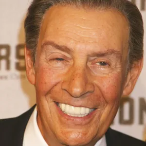Legendary Actor Jerry Orbach At The Directors Guild Of America Awards. Wallpaper