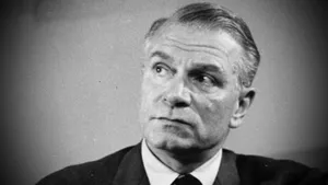Legendary British Actor Laurence Olivier Wallpaper