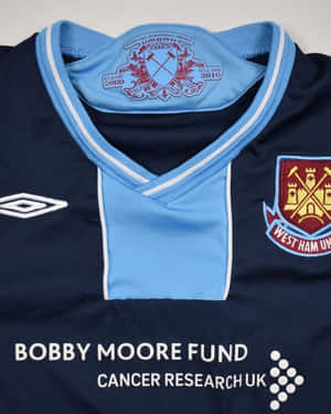 Legendary Footballer Bobby Moore Supporting Cancer Research Uk Fund. Wallpaper