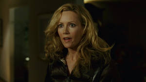 Leslie Mann In A Scene From The 2007 Movie 'knocked Up' Wallpaper