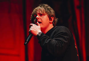 Lewis Capaldi London Tour Wallpaper