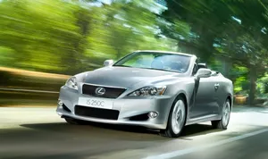 Lexus I S250 C Convertible Speeding Wallpaper