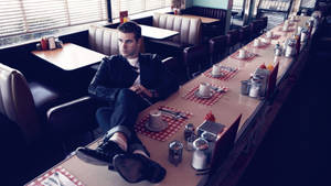 Liam Hemsworth In The Cafe Wallpaper