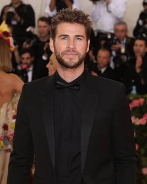 Liam Hemsworth Met Gala Wallpaper