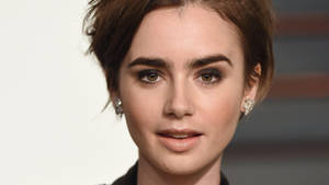 Lily Collins Boy-cut Hair Wallpaper