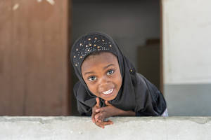 Little Girl In Tanzania Wallpaper