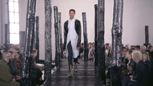 Loewe A/w 20 Menswear Show Wallpaper