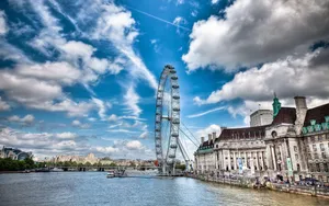 London Eye Under The Cloudy Sky Wallpaper
