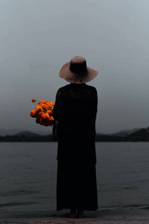 Long Black Dress Iphone 11 Pro 4k Wallpaper