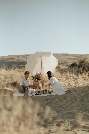 Love Full Hd Couple On Picnic Wallpaper