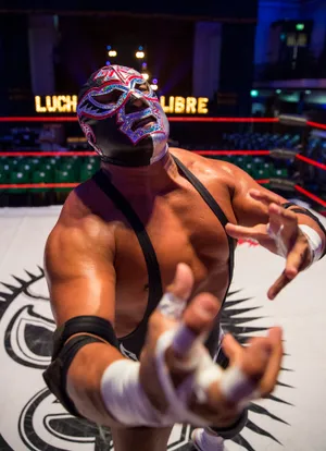 Luchadorin Actionat Wrestling Event Wallpaper