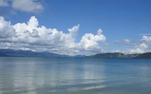 Luminous Ocean View Wallpaper