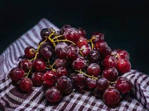 Luscious Grapes On Vine Wallpaper