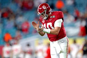 Mac Jones Clapping Wallpaper