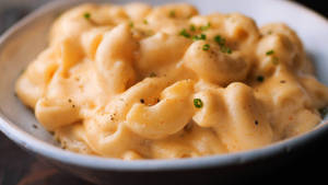 Macaroni With Creamy Cheese Wallpaper