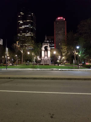 Macdonald Monument In Montreal Wallpaper