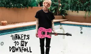 Machine Gun Kelly Album Cover Wallpaper