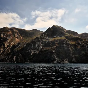 Macos Catalina Black Sea Wallpaper