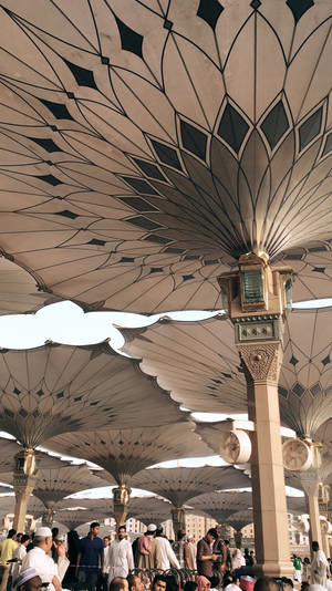 Madina Haram Plaza In Portrait Wallpaper