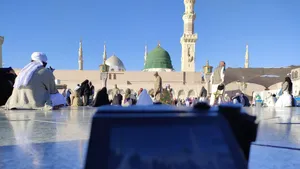 Madina Sharif Pilgrims Resting Wallpaper