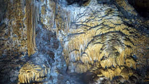 Majestic Formation In Carlsbad Caverns National Park Wallpaper