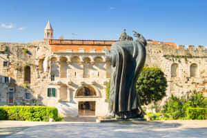 Majestic Front View Of Diocletian's Palace Golden Gate Wallpaper