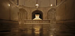 Majestic Interior Of Jahangir's Tomb, Lahore Wallpaper