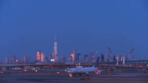 Majestic Night View Of Newark Liberty International Airport Wallpaper