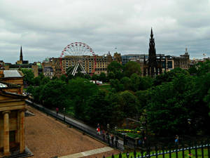 Majestic View Of Edinburgh Castle At Sunset Wallpaper