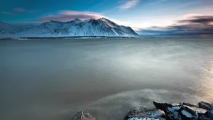 Majestic Vistas Of Iceland Wallpaper