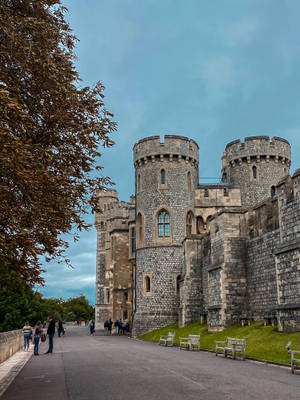 Majestic Windsor Castle Under A Light Blue Sky Wallpaper