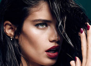 Makeup Glam Sara Sampaio Wallpaper