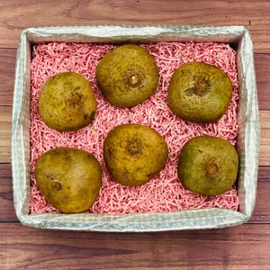 Mammee Applesin Box Wallpaper