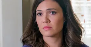 Mandy Moore Serious Face Wallpaper